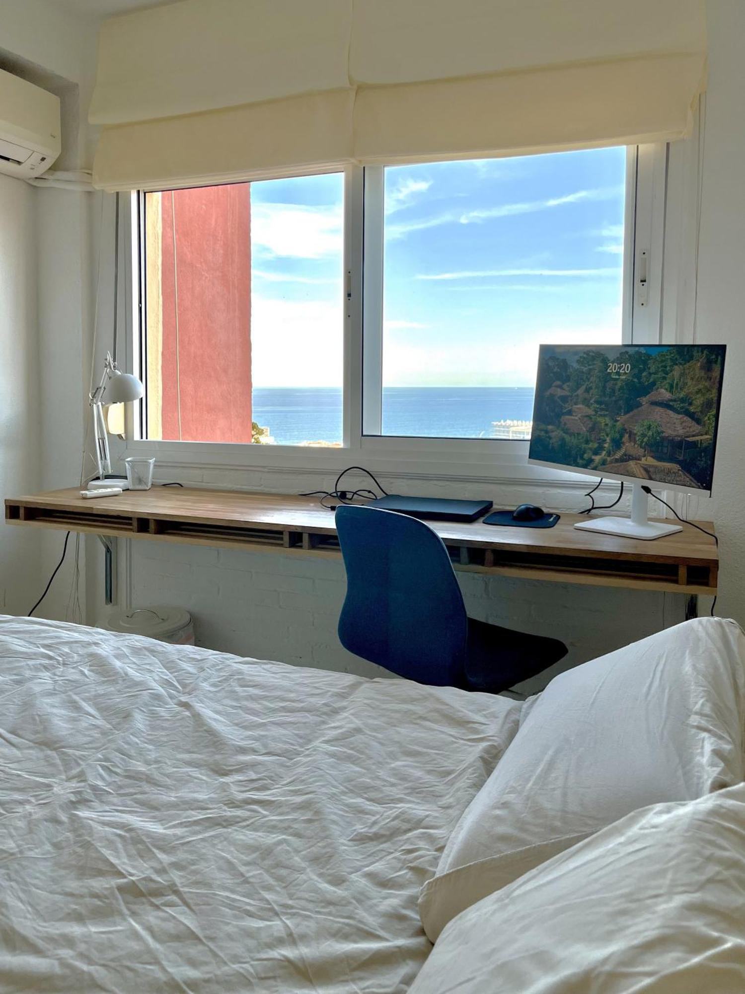 Light-Filled Apartment With Sea Views Torremolinos Exterior foto